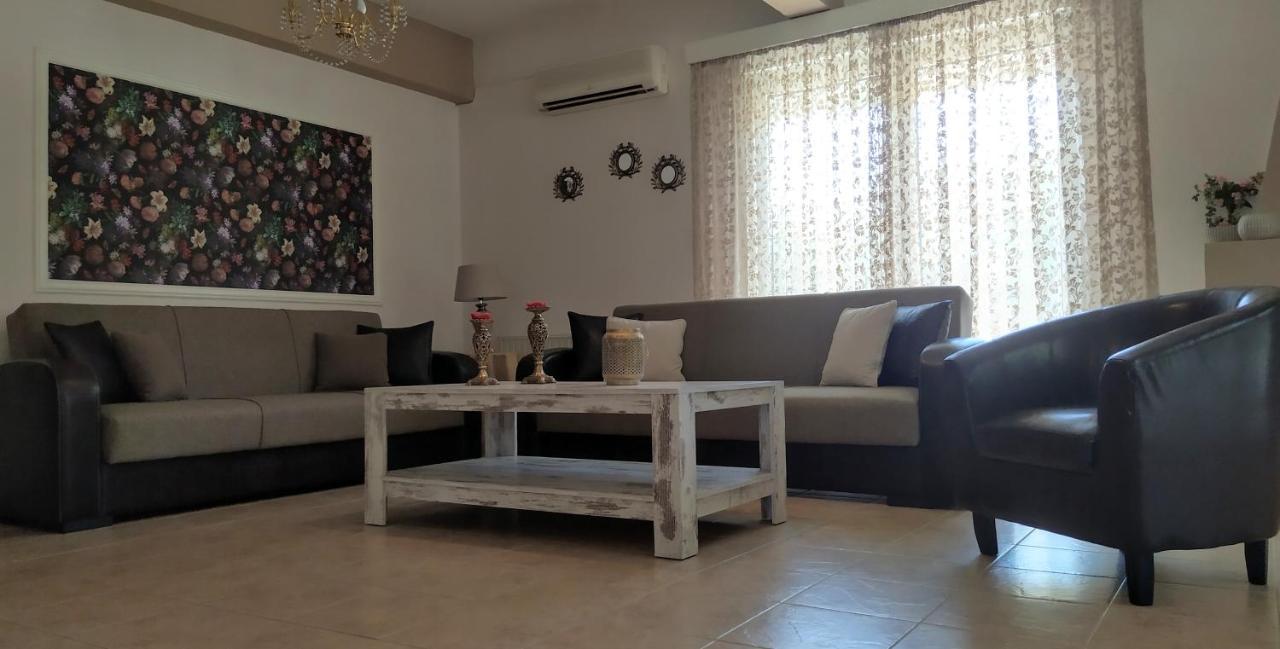 Politakis Apartment 克拉默特 外观 照片